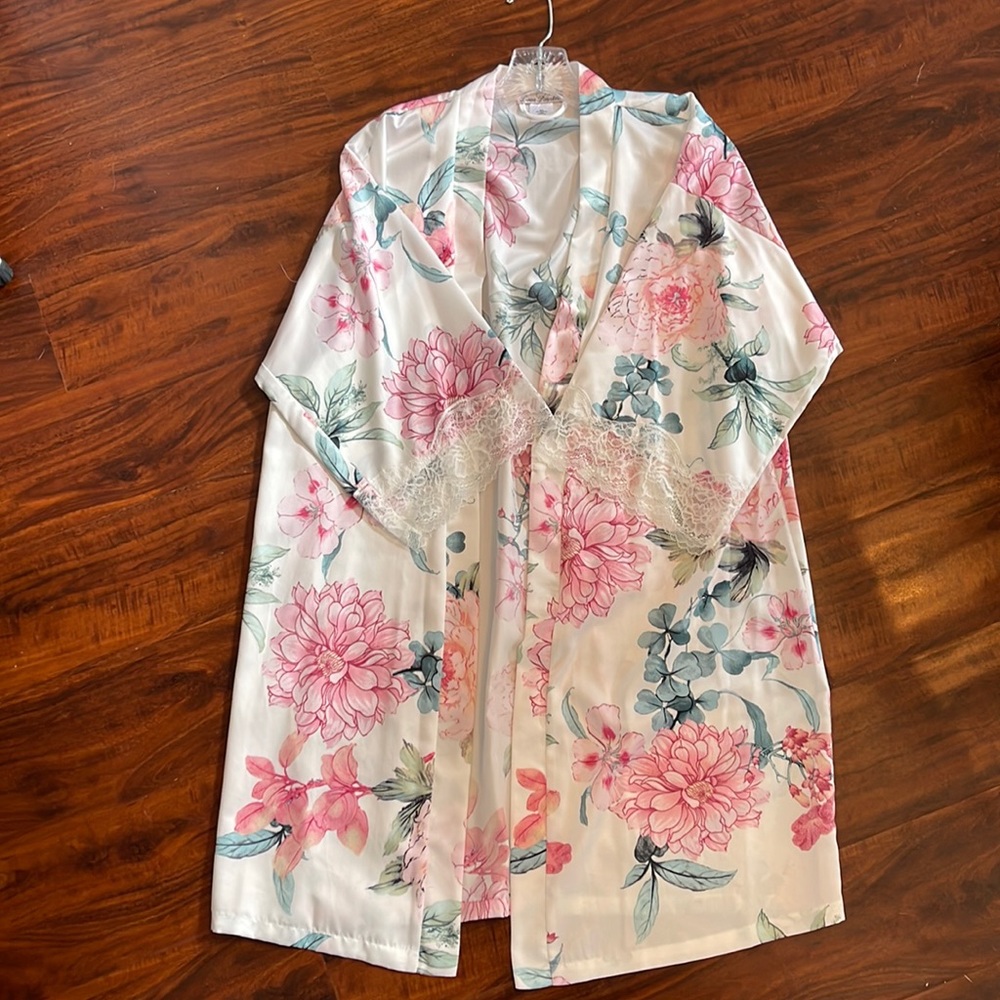 Linea Donatella Women’s Silk Robe